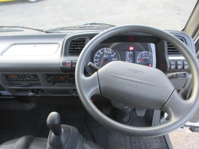 日産 アトラス KR-AKR81LAR(2WD)の写真14