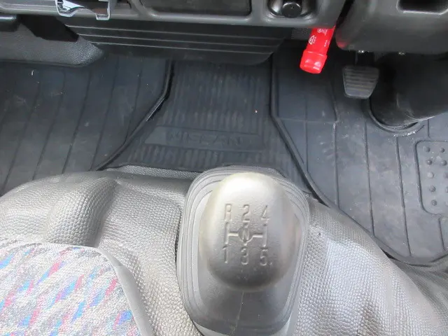 日産 アトラス KR-AKR81LAR(2WD)の写真17