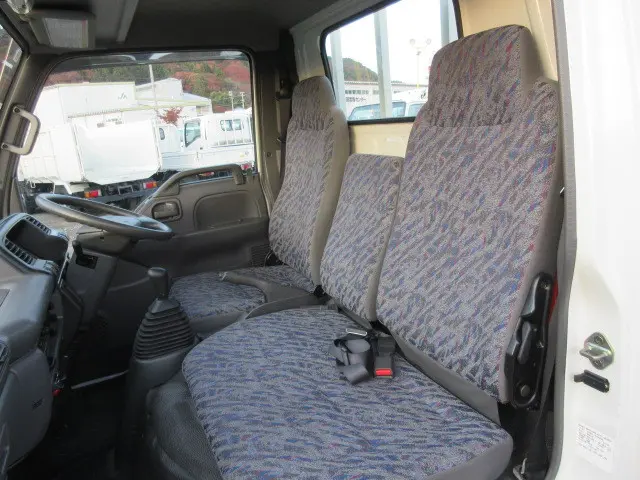 日産 アトラス KR-AKR81LAR(2WD)の写真19