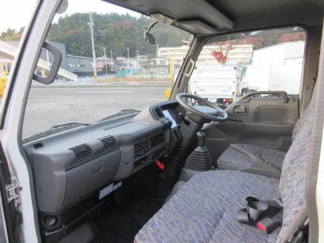 日産 アトラス KR-AKR81LAR(2WD)の写真20