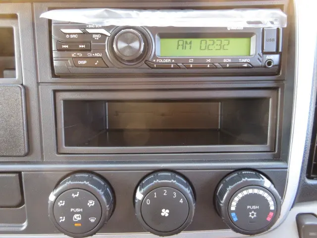 三菱 キャンター 2PG-FEB90(2WD)の写真17