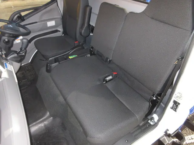 三菱 キャンター 2PG-FEB90(2WD)の写真22