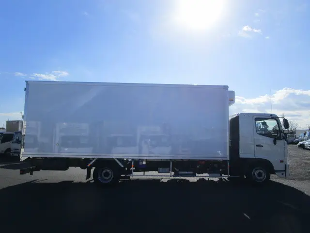 日野 レンジャー 2PG-FD2ABG(2WD)の写真6