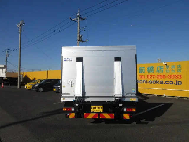 三菱 キャンター 2PG-FEB90(2WD)の写真7