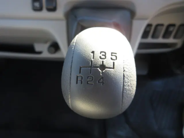 三菱 キャンター 2PG-FEB90(2WD)の写真19