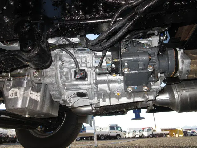 三菱 キャンター 2PG-FEB90(2WD)の写真29