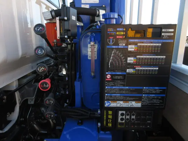 三菱 キャンター 2PG-FEB90(2WD)の写真33