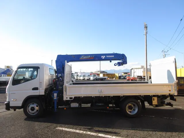 三菱 キャンター 2PG-FEB90(2WD)の写真5