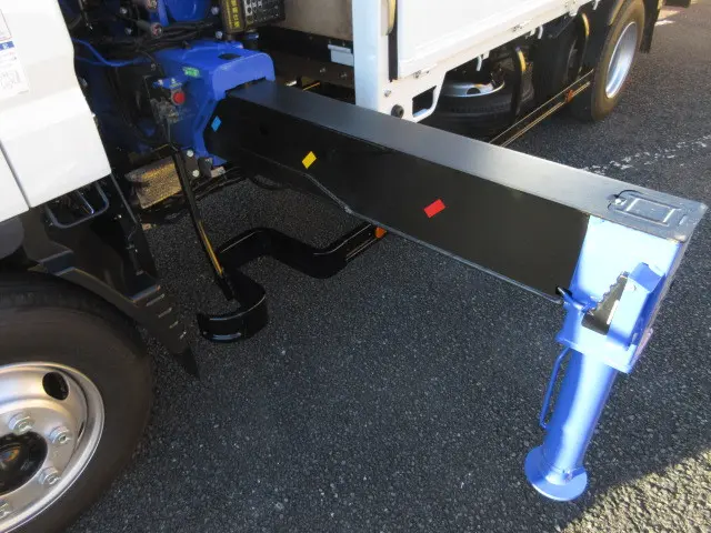 三菱 キャンター 2PG-FEB90(2WD)の写真38