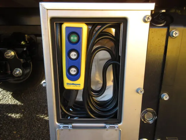 三菱 キャンター 2PG-FEB90(2WD)の写真46