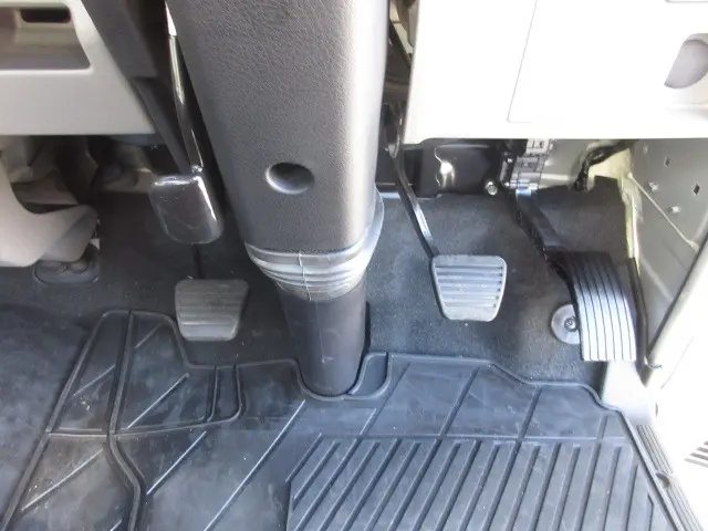 三菱 キャンター 2PG-FEB90(2WD)の写真20