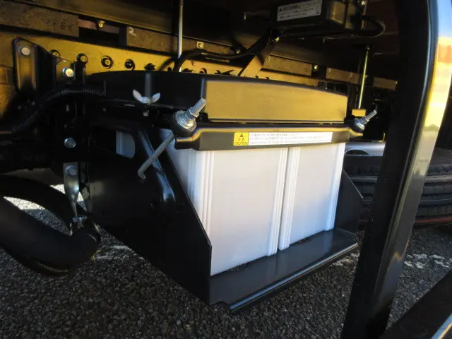 三菱 キャンター 2PG-FEB90(2WD)の写真42