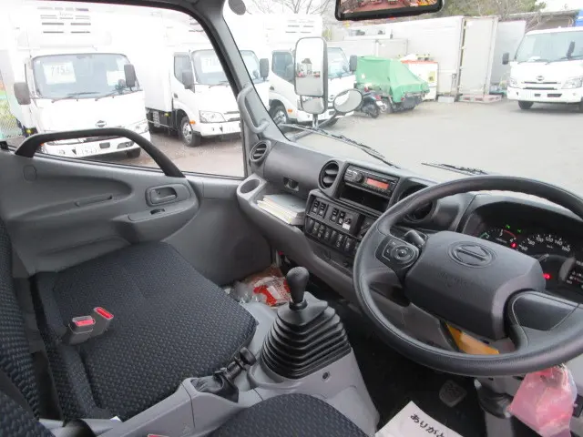 日野 デュトロ 2KG-XZU605M(2WD)の写真11