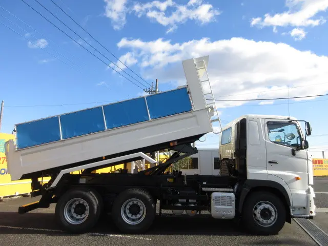 日野 プロフィア 2DG-FS1AGE(6x4)の写真12