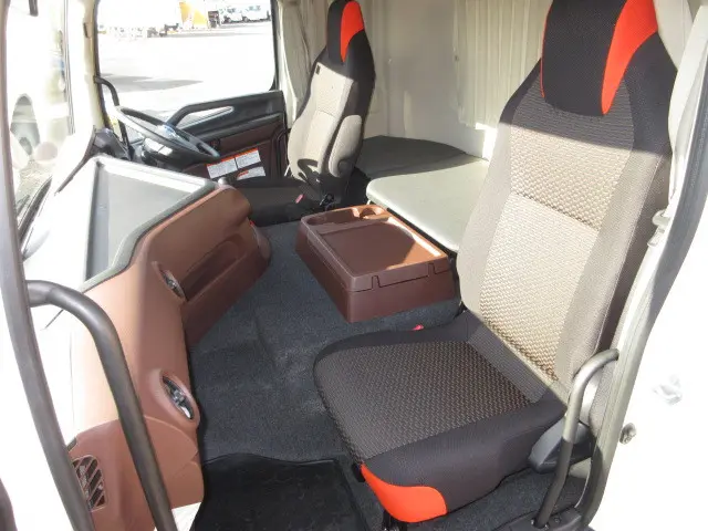 日野 プロフィア 2DG-FS1AGE(6x4)の写真27