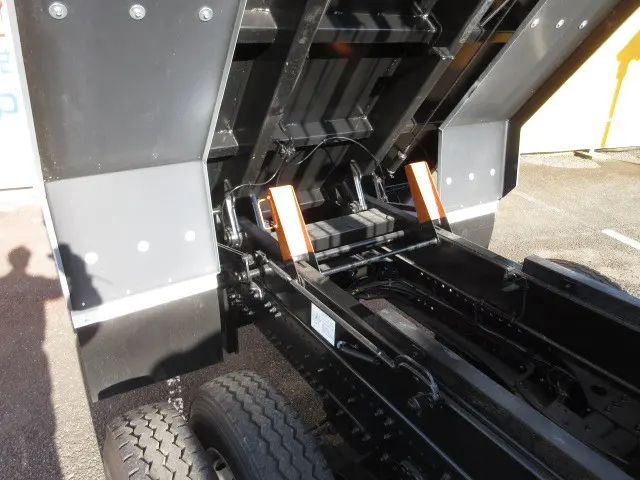 日野 プロフィア 2DG-FS1AGE(6x4)の写真35