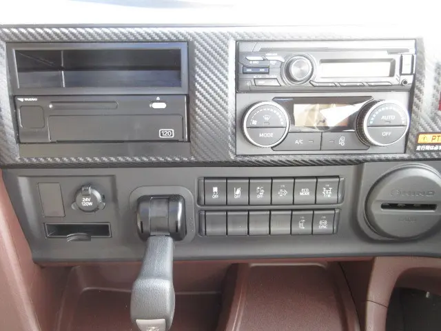 日野 プロフィア 2DG-FW1AHC(8x4)の写真13