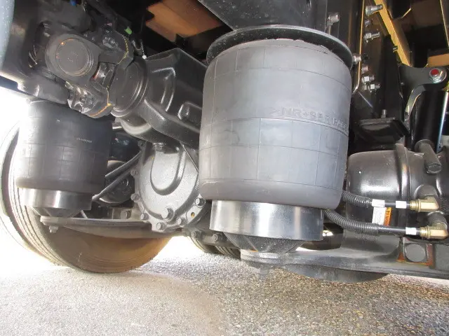 日野 プロフィア 2DG-FW1AHC(8x4)の写真24