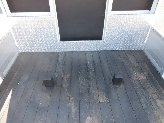 日野 プロフィア 2DG-FW1AHC(8x4)の写真37