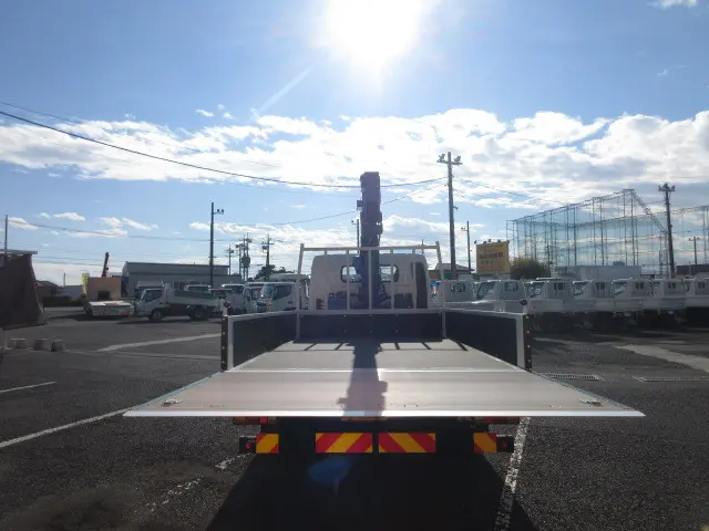 三菱 キャンター 2PG-FEB90(2WD)の写真8