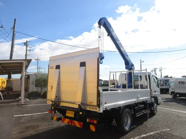 三菱 キャンター 2PG-FEB90(2WD)の写真12