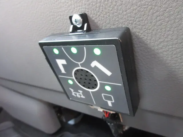 三菱 キャンター 2PG-FEB90(2WD)の写真22