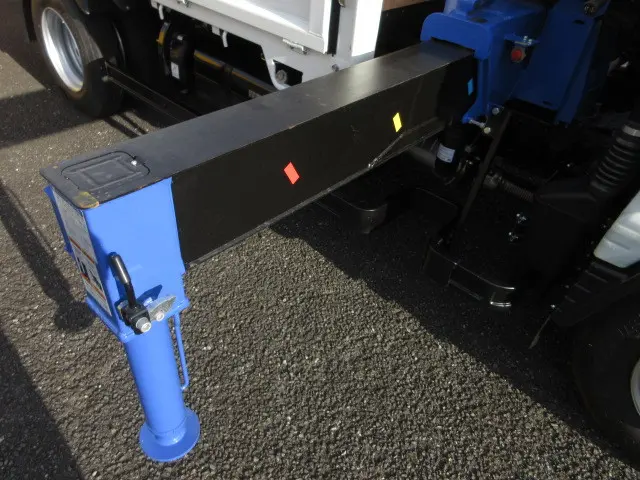 三菱 キャンター 2PG-FEB90(2WD)の写真37