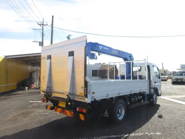 三菱 キャンター 2PG-FEB90(2WD)の写真4
