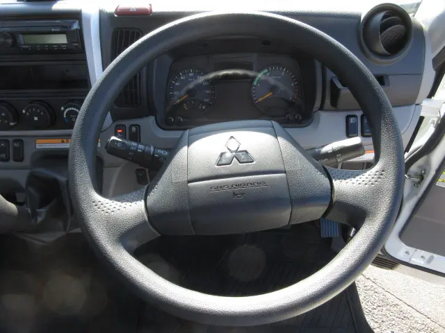 三菱 キャンター 2PG-FEB90(2WD)の写真20