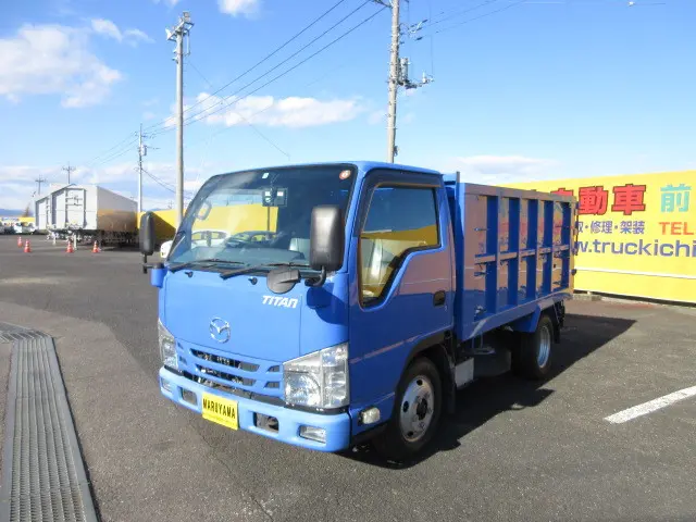 マツダ タイタン TPG-LJR85AN(2WD)の写真1