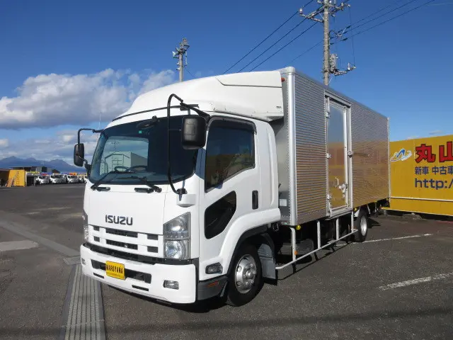 いすゞ フォワード TKG-FRR90S2(2WD)の写真1