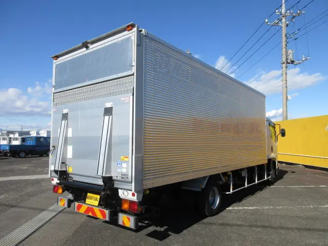 いすゞ フォワード TKG-FRR90S2(2WD)の写真4