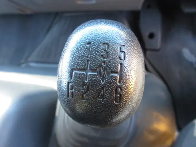 いすゞ フォワード TKG-FRR90S2(2WD)の写真18