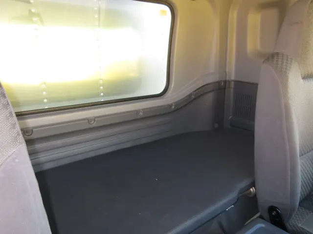 いすゞ フォワード TKG-FRR90S2(2WD)の写真20