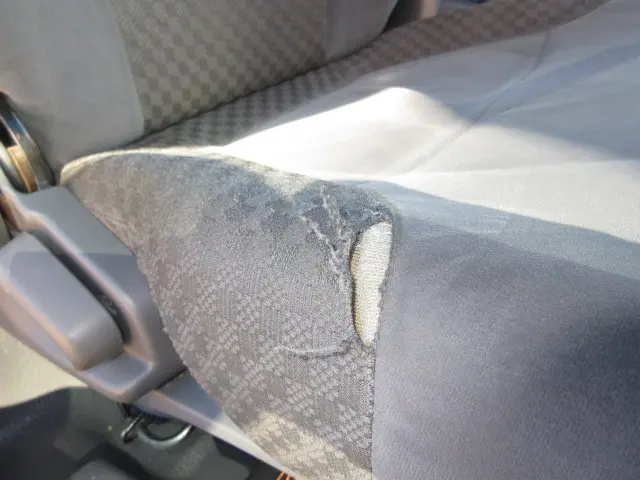 いすゞ フォワード TKG-FRR90S2(2WD)の写真21