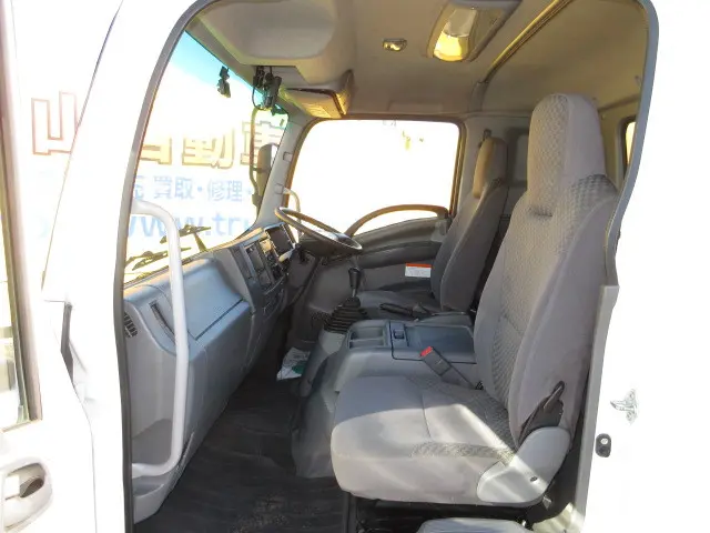 いすゞ フォワード TKG-FRR90S2(2WD)の写真22