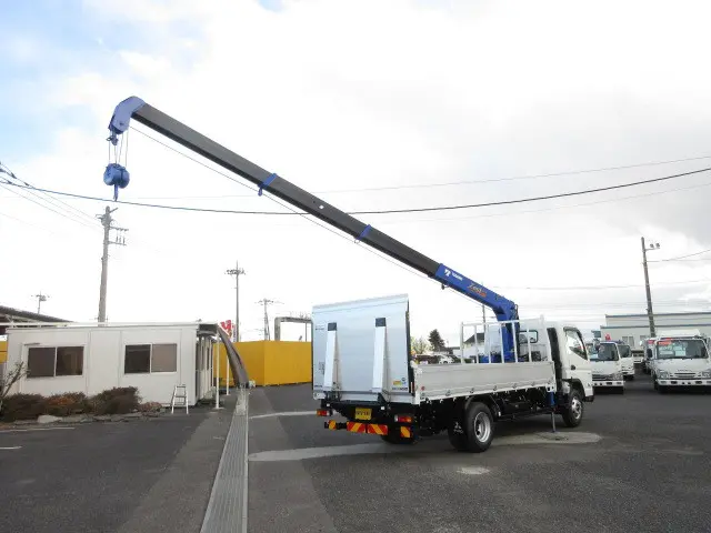 三菱 キャンター 2PG-FEB90(2WD)の写真15