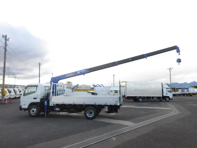 三菱 キャンター 2PG-FEB90(2WD)の写真16