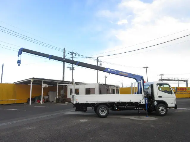 三菱 キャンター 2PG-FEB90(2WD)の写真17