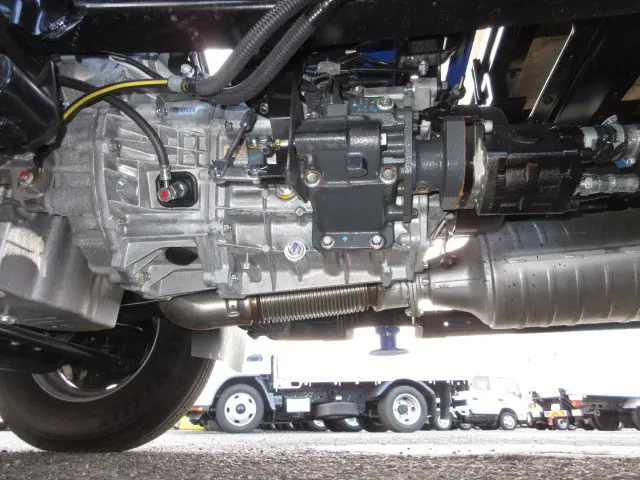 三菱 キャンター 2PG-FEB90(2WD)の写真34