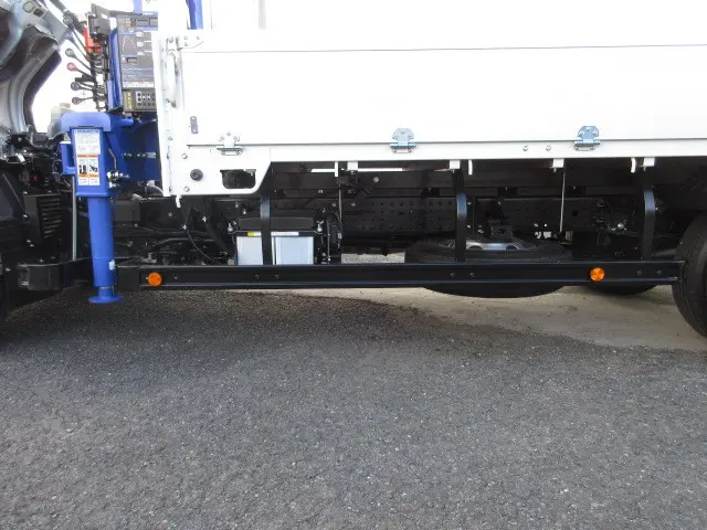 三菱 キャンター 2PG-FEB90(2WD)の写真39