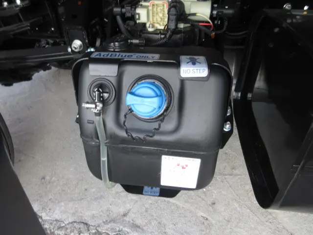 三菱 キャンター 2PG-FEB90(2WD)の写真45