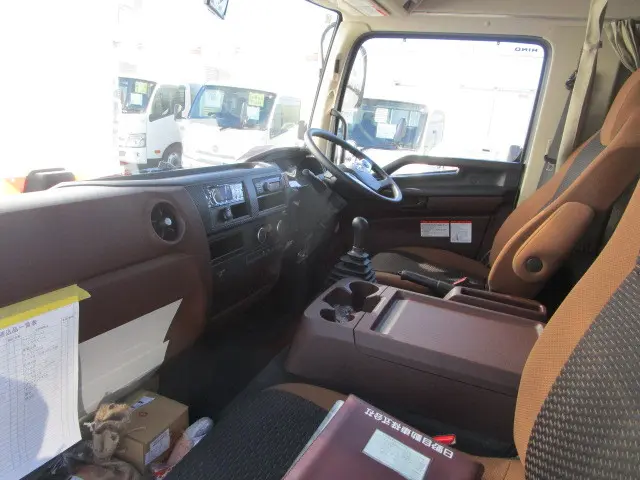 日野 レンジャー 2PG-FD2ABG(2WD)の写真26