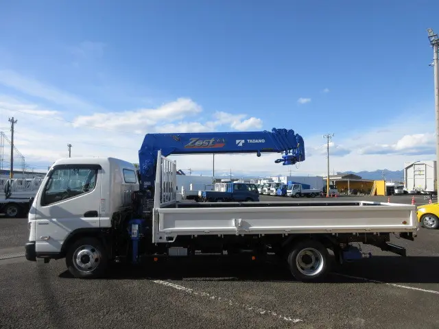 三菱 キャンター 2PG-FEB90(2WD)の写真5