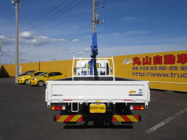 三菱 キャンター 2PG-FEB90(2WD)の写真7