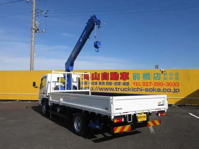 三菱 キャンター 2PG-FEB90(2WD)の写真9