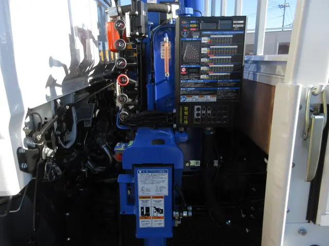 三菱 キャンター 2PG-FEB90(2WD)の写真35