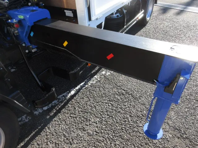 三菱 キャンター 2PG-FEB90(2WD)の写真36