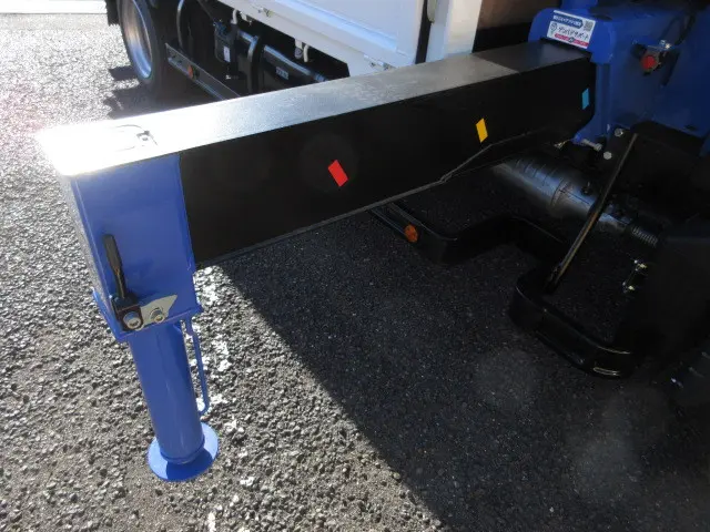 三菱 キャンター 2PG-FEB90(2WD)の写真37