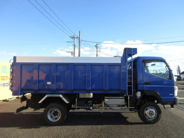 三菱 キャンター TPG-FGB70(4WD)の写真6